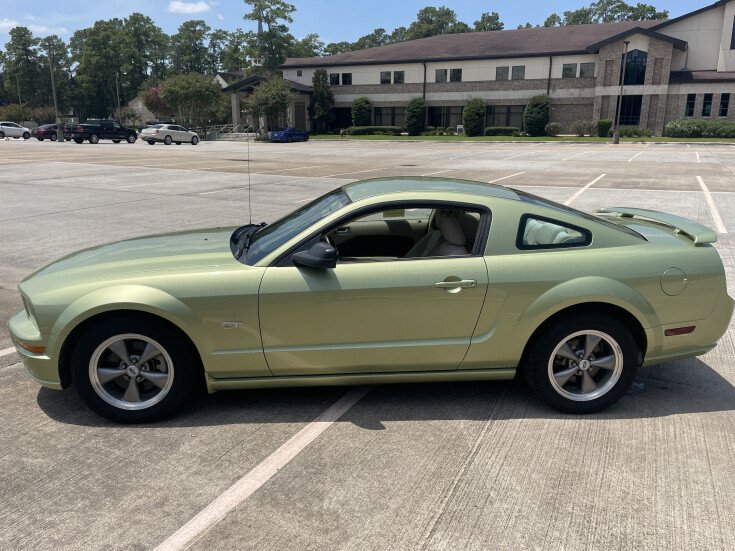 Thumbnail Photo undefined for 2005 Ford Mustang GT Coupe